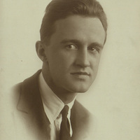 Photographic portrait of Arthur Shields